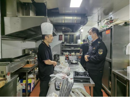 多措并舉 聯合出擊 強化“雙節”食安監管 西安餐飲管理